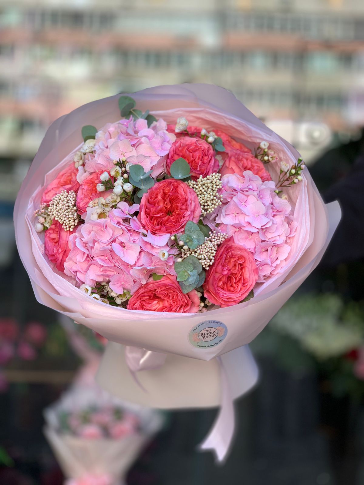 Buchet Premium cu Hortensie Roz si Trandafiri Bucuresti