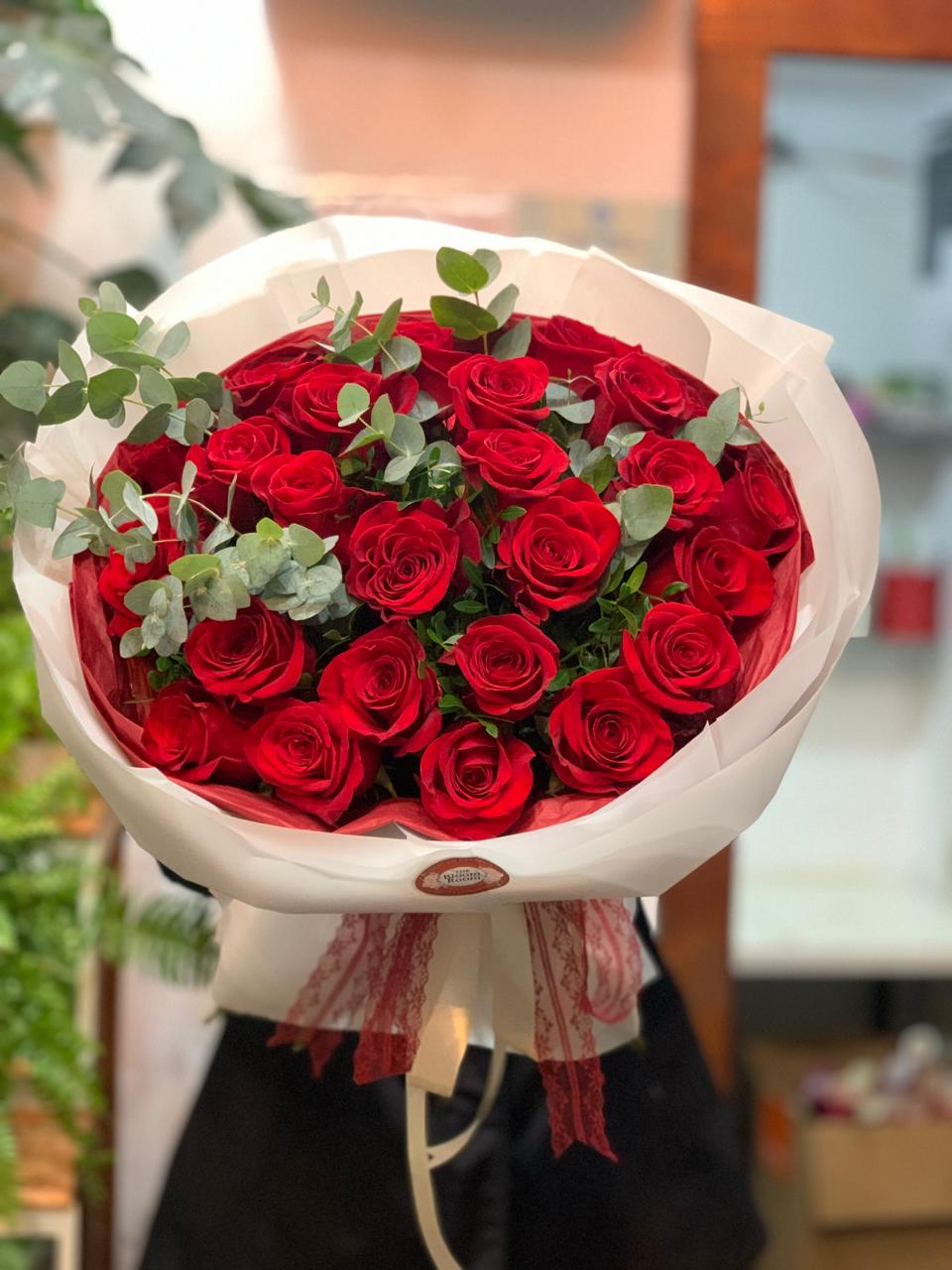 Buchet 25 Trandafiri Roșii București